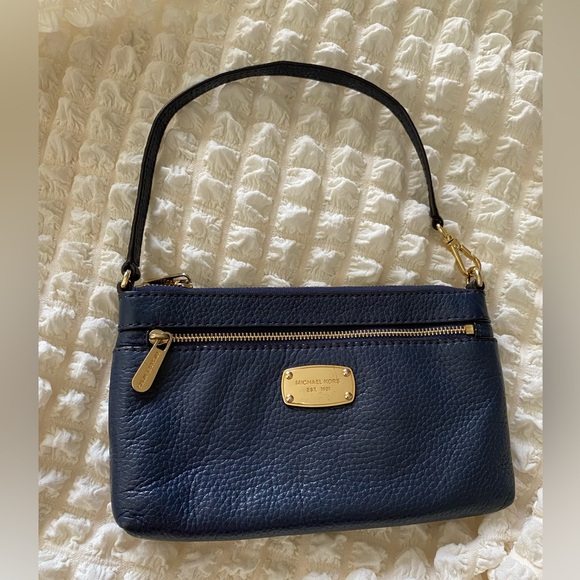 Michael Kors Navy Mini Bag - Picture 14 of 14